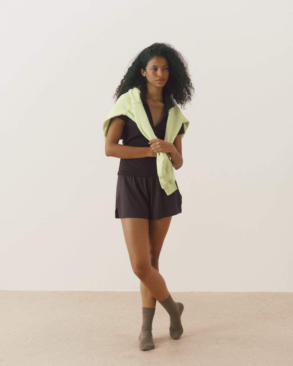 Studio Side Split Shorts - Coffee Bean